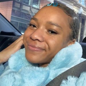 Meet your Posher, Teleah